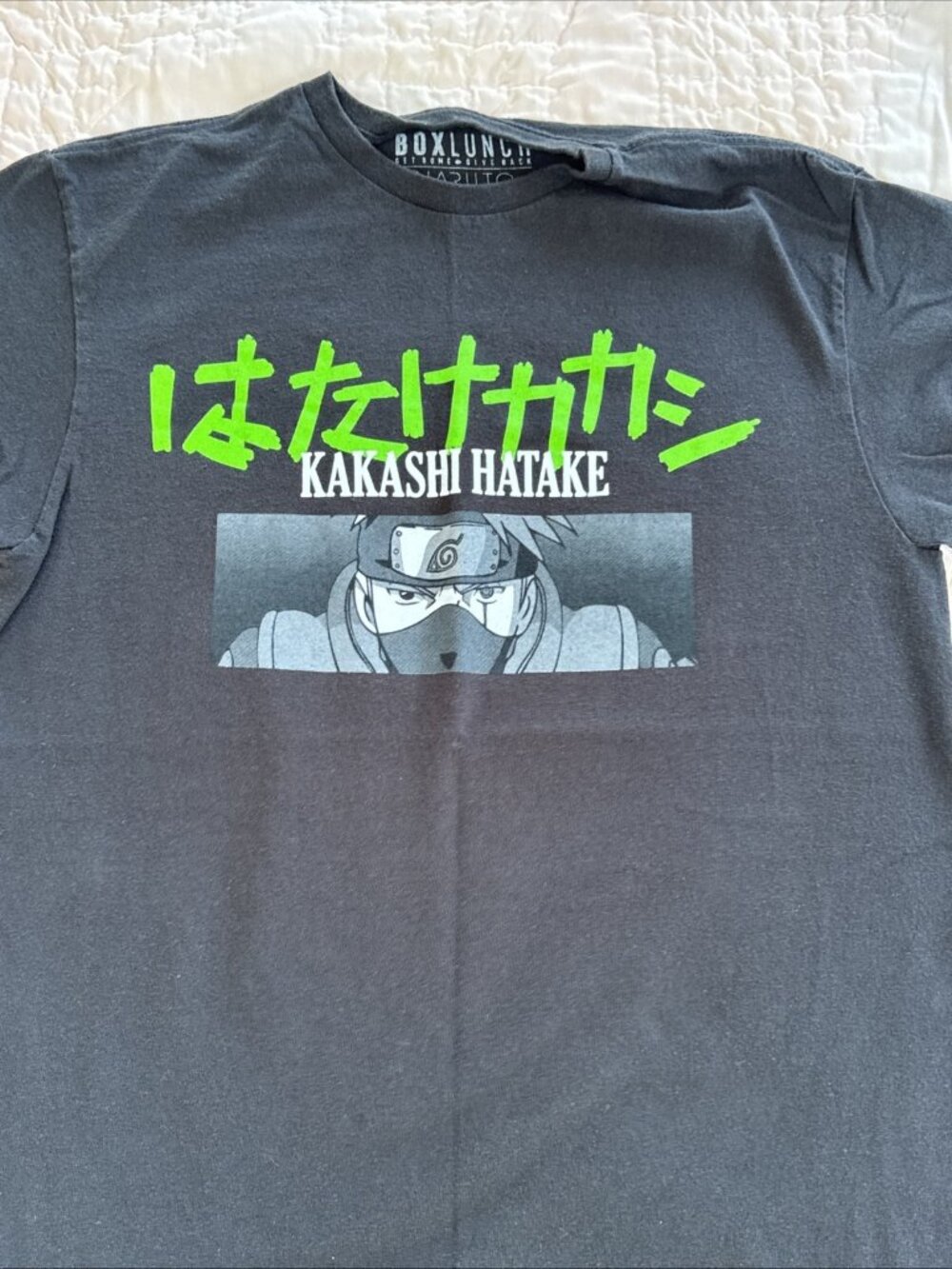 BoxLunch Exclusive Naruto Shippuden Kakashi Hatake Katakana T-Shirt Size Medium